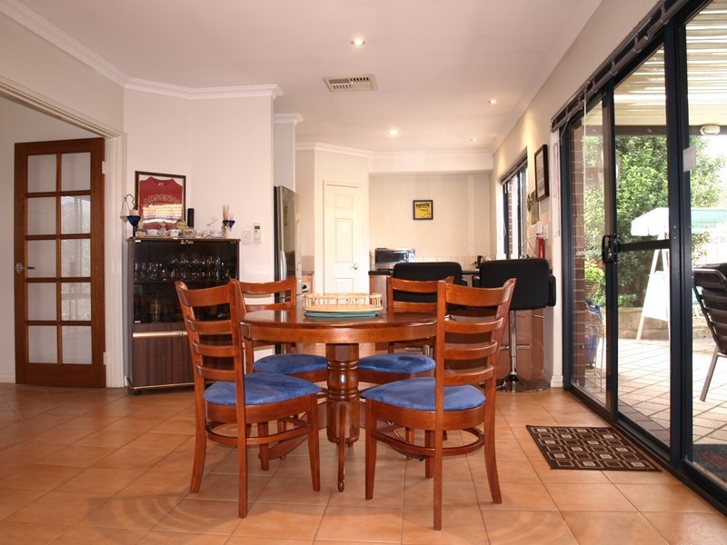 3 Wilmot Close, Atwell WA 6164