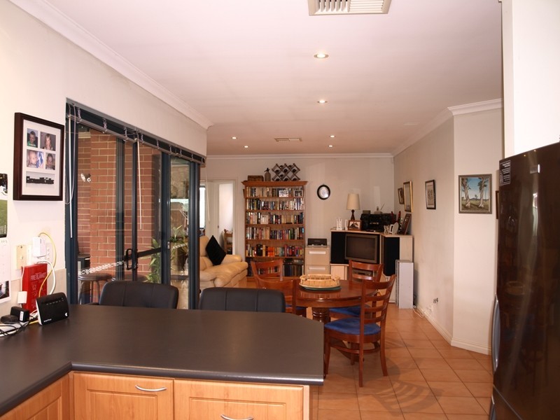 3 Wilmot Close, Atwell WA 6164