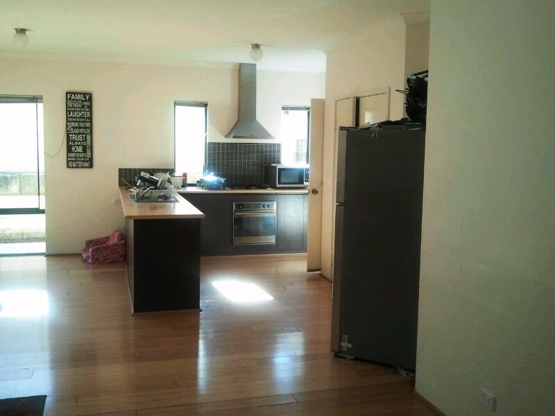 4 Coralgum Green, South Lake WA 6164