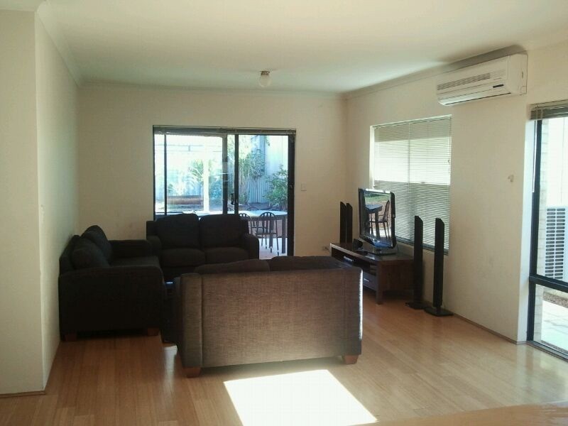 4 Coralgum Green, South Lake WA 6164