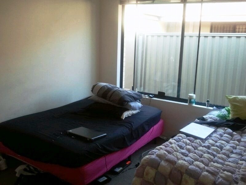 4 Coralgum Green, South Lake WA 6164