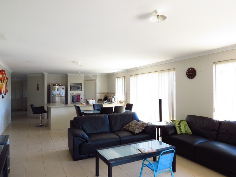 50 Abingdon Crescent, Wellard WA 6170