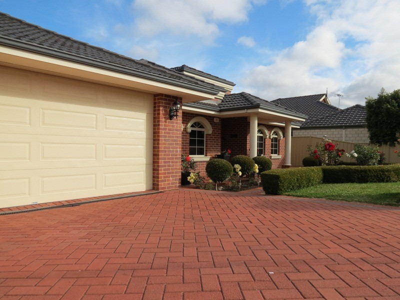 15 Chicladoo Close, Canning Vale WA 6155