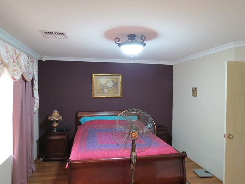 15 Chicladoo Close, Canning Vale WA 6155