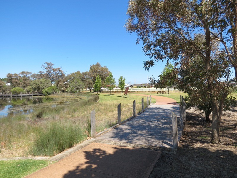 47 Aurora Drive, Atwell WA 6164