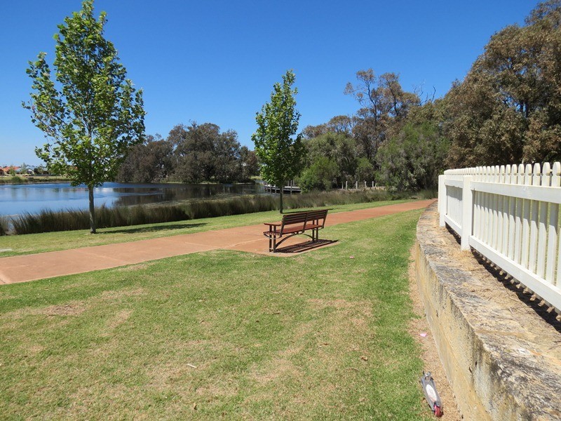 47 Aurora Drive, Atwell WA 6164