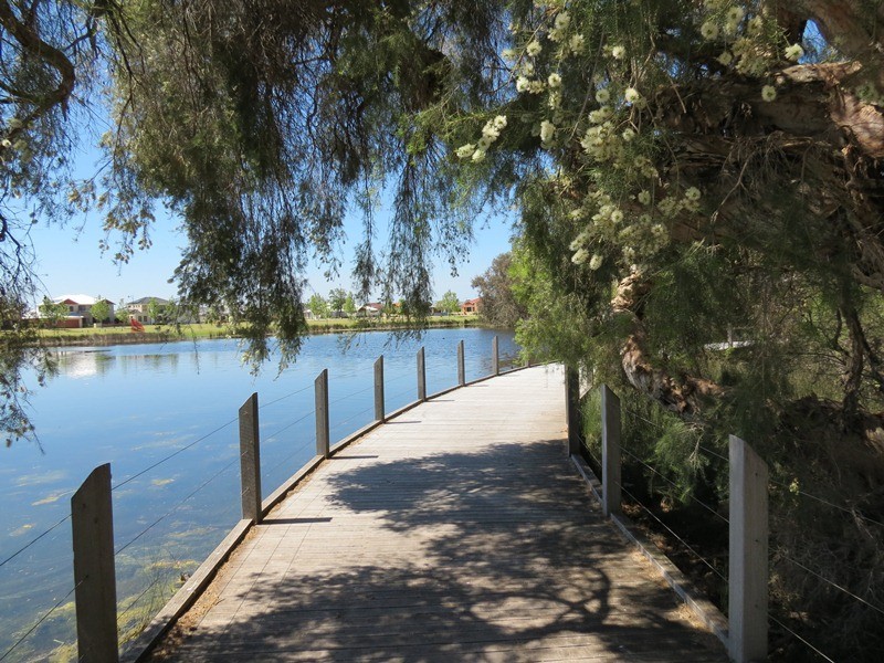 47 Aurora Drive, Atwell WA 6164