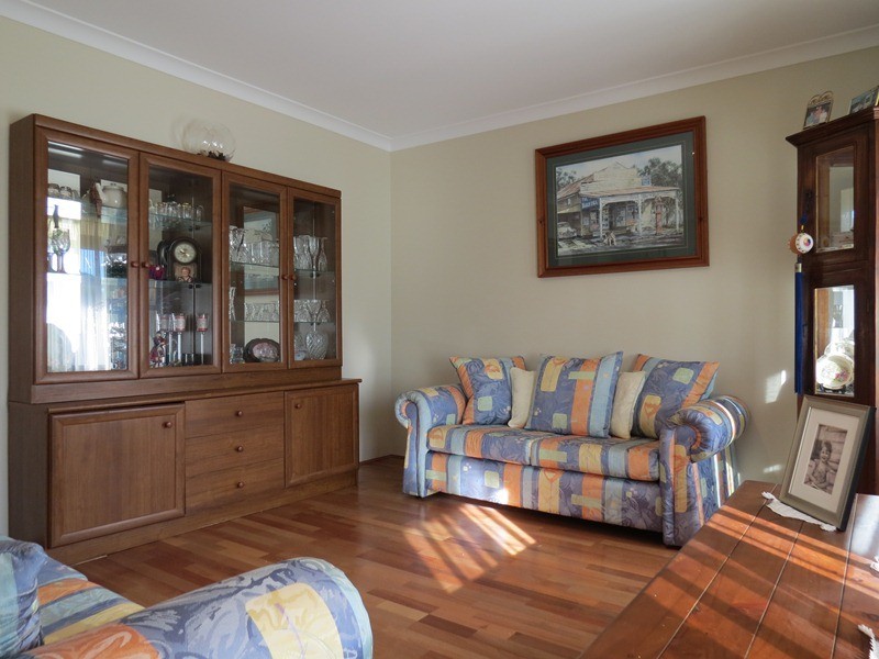 8 Wallingford Crescent, Wellard WA 6170
