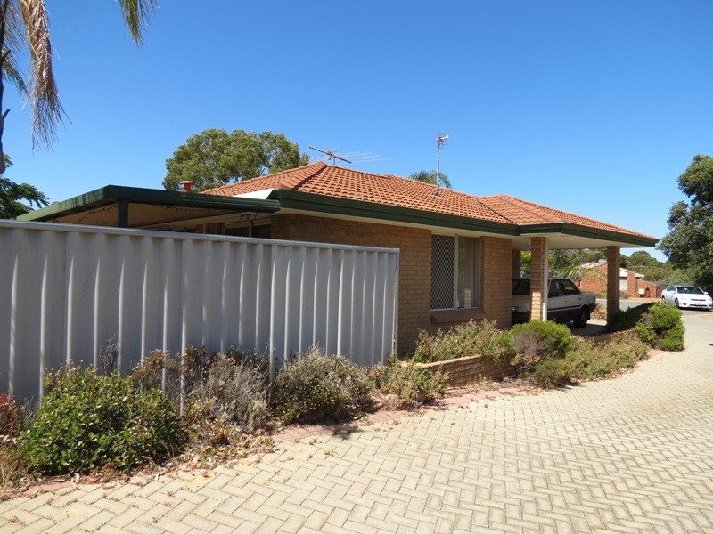 4/16 Rambutan Place, South Lake WA 6164