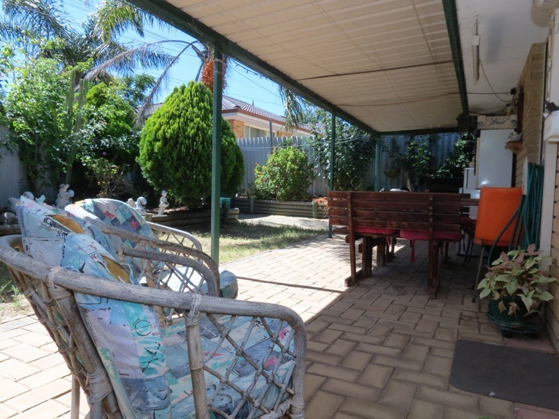 4/16 Rambutan Place, South Lake WA 6164