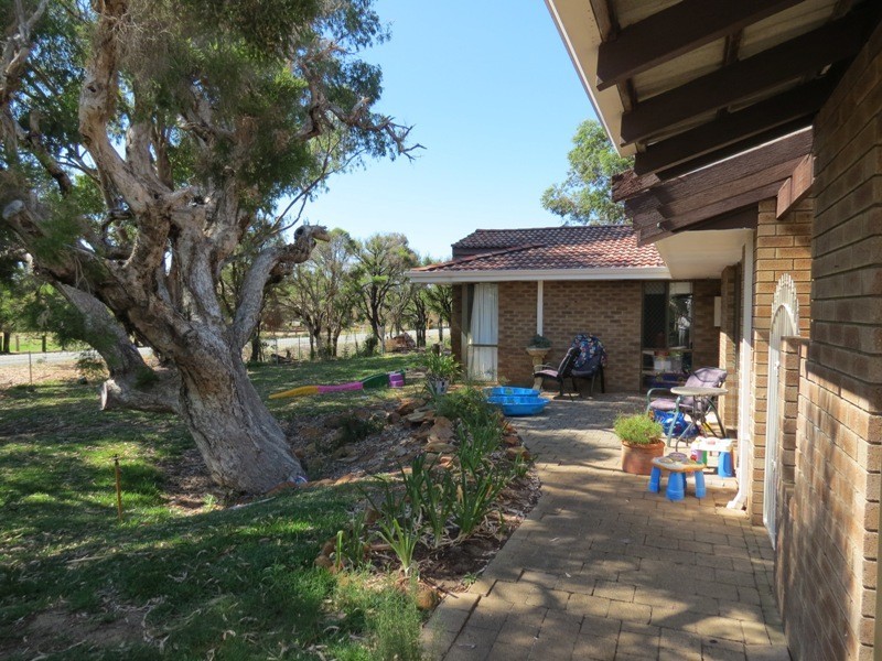 426 Taylor Road, Forrestdale WA 6112