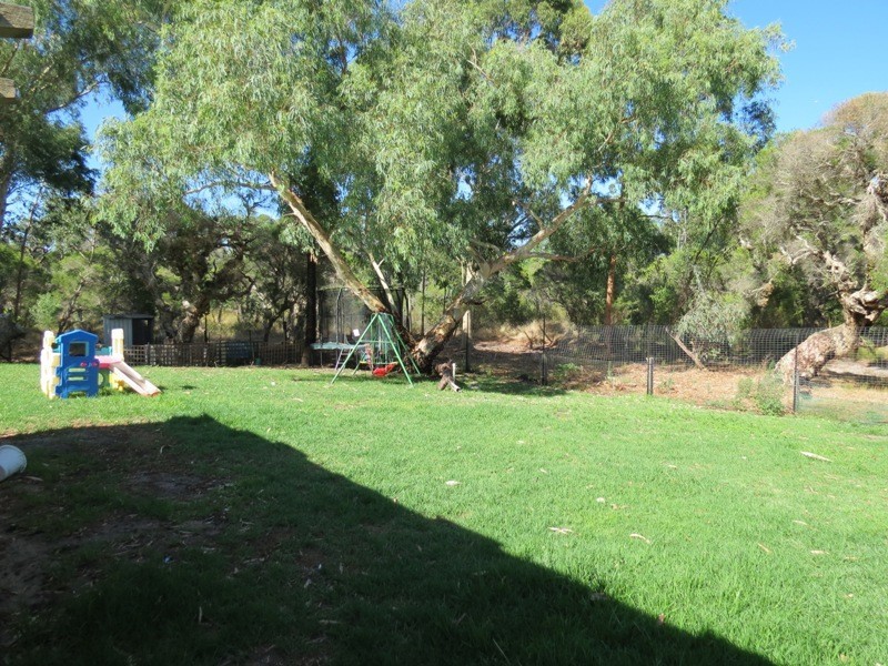 426 Taylor Road, Forrestdale WA 6112