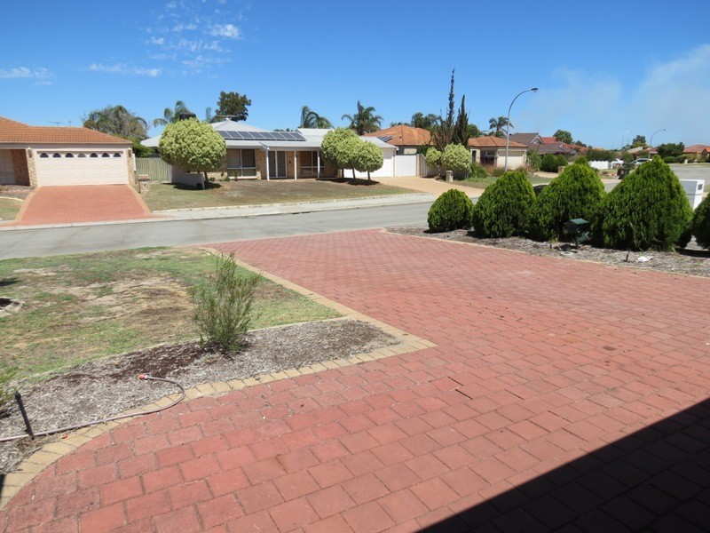 100 Brenchley Drive, Atwell WA 6164