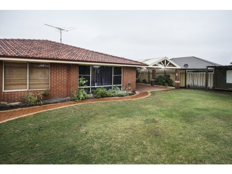 100 Brenchley Drive, Atwell WA 6164