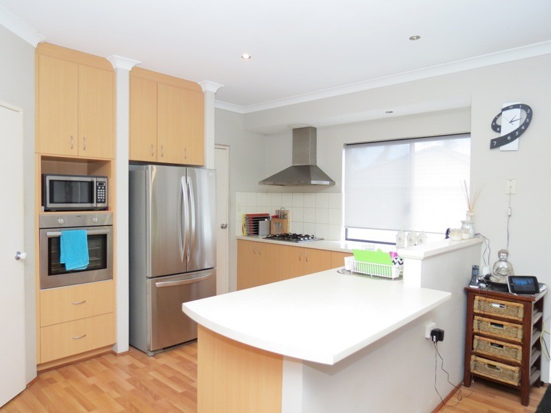 8 Ringwood Loop, Wellard WA 6170