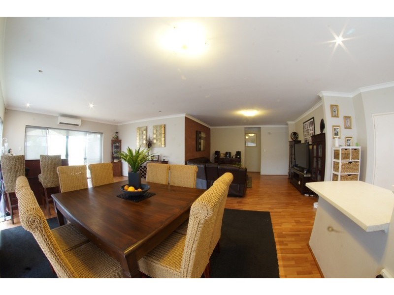 8 Ringwood Loop, Wellard WA 6170