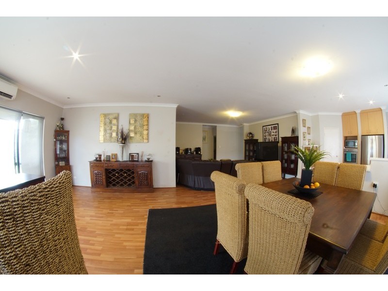 8 Ringwood Loop, Wellard WA 6170