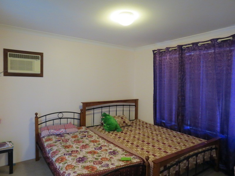 4 Lombe Gardens, Atwell WA 6164