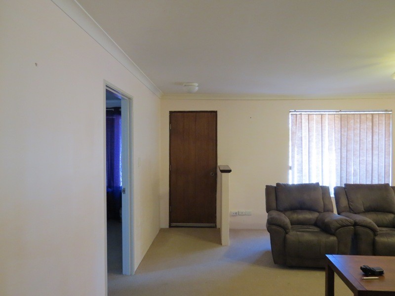 4 Lombe Gardens, Atwell WA 6164