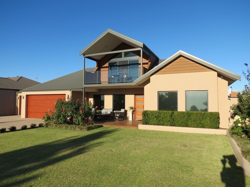 89 Aurora Drive, Atwell WA 6164