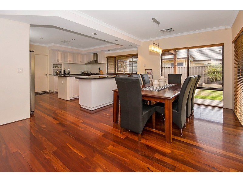 89 Aurora Drive, Atwell WA 6164