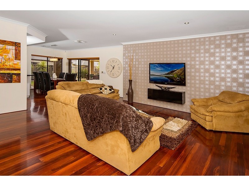 89 Aurora Drive, Atwell WA 6164