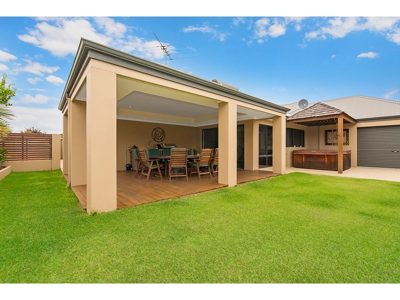 89 Aurora Drive, Atwell WA 6164