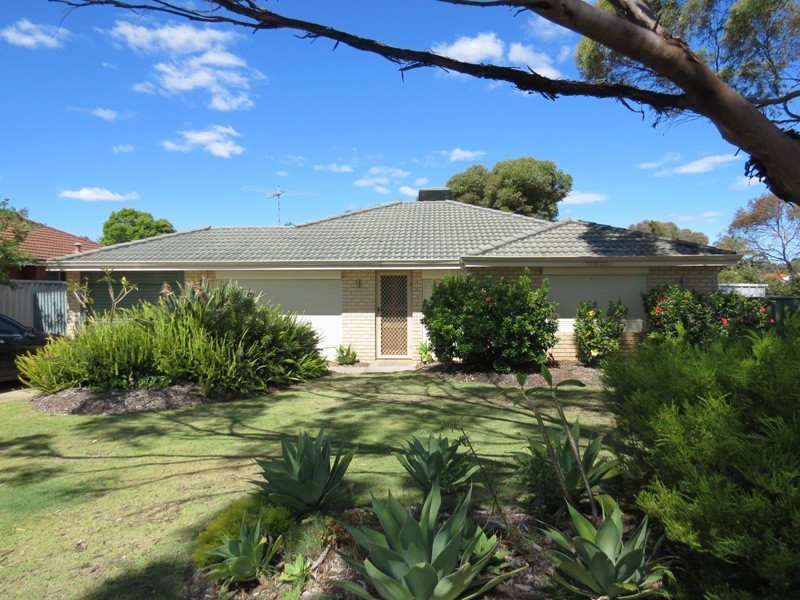 18 Daley Close, Atwell WA 6164