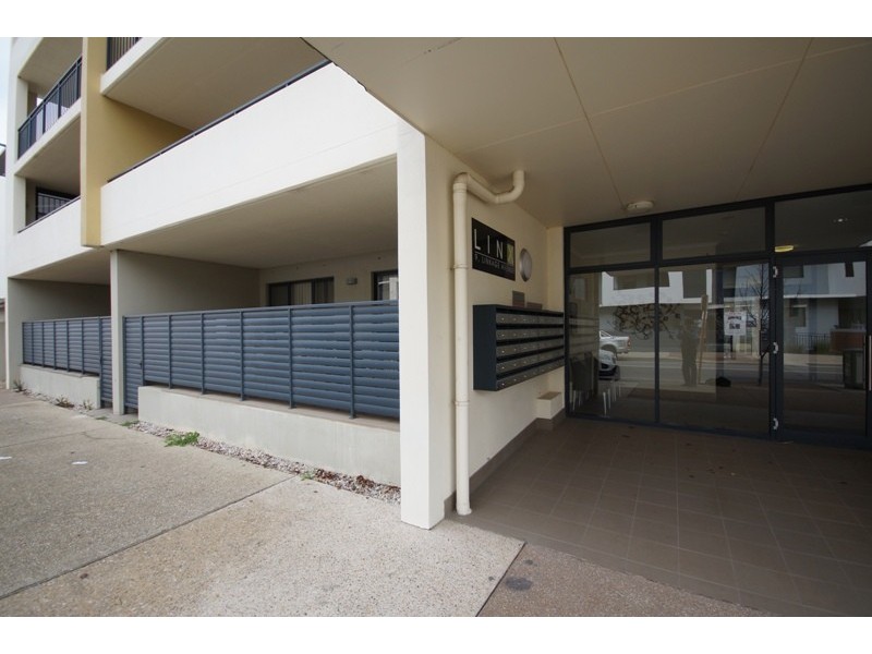 2/9 Linkage Avenue, Cockburn Central WA 6164