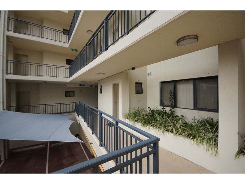 2/9 Linkage Avenue, Cockburn Central WA 6164