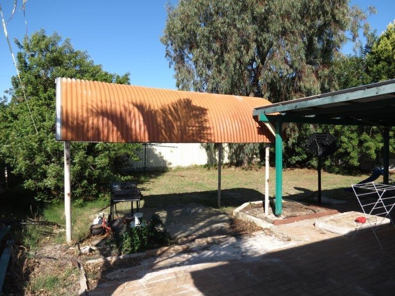 30 Southern River Road, Gosnells WA 6110