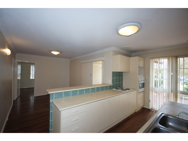 137A The Esplanade, Mount Pleasant WA 6153