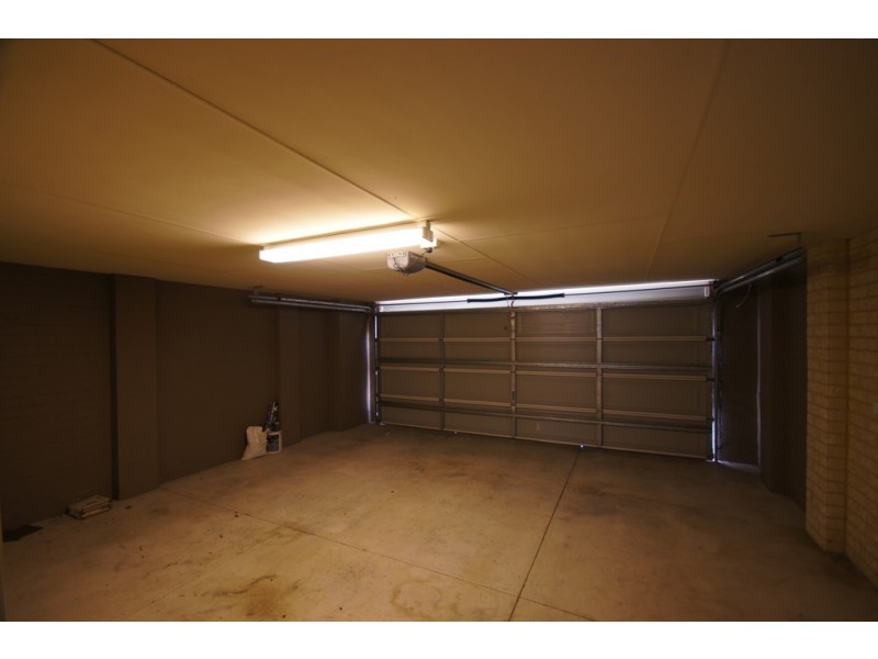 4 Aurora Drive, Atwell WA 6164