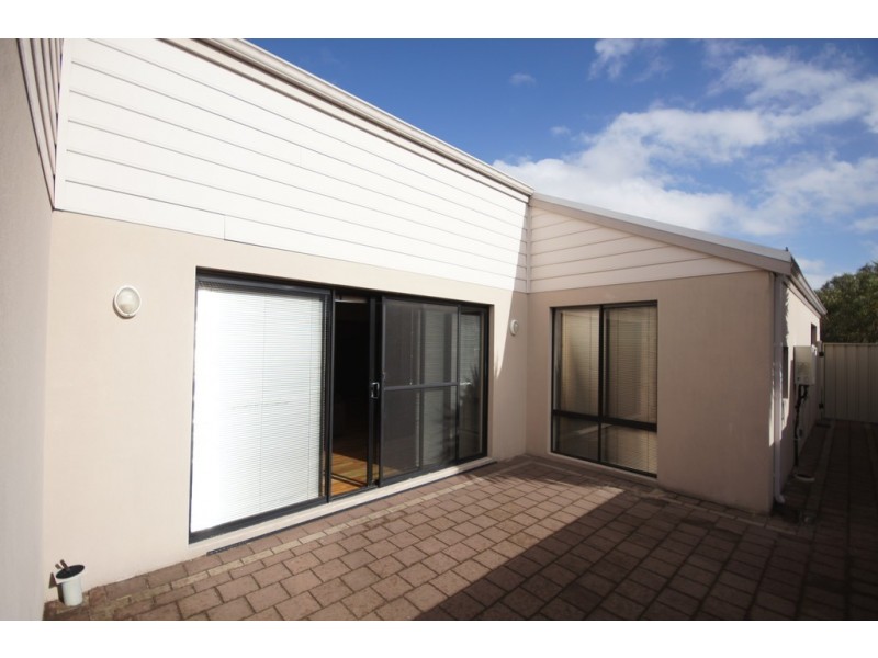 23 Aurora Drive, Atwell WA 6164