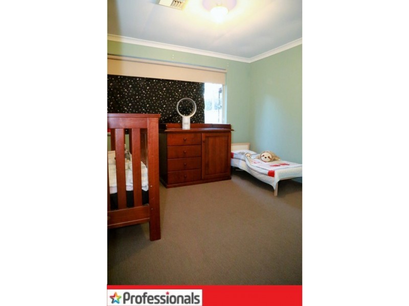 21 Dundee Street, Leeming WA 6149