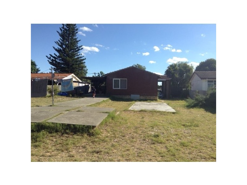 98 James Street, Gosnells WA 6110