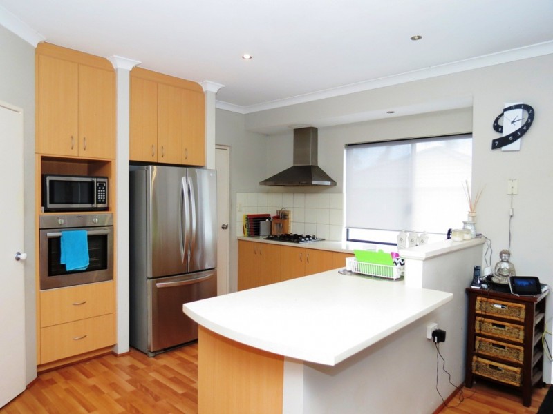 8 Ringwood Loop, Wellard WA 6170