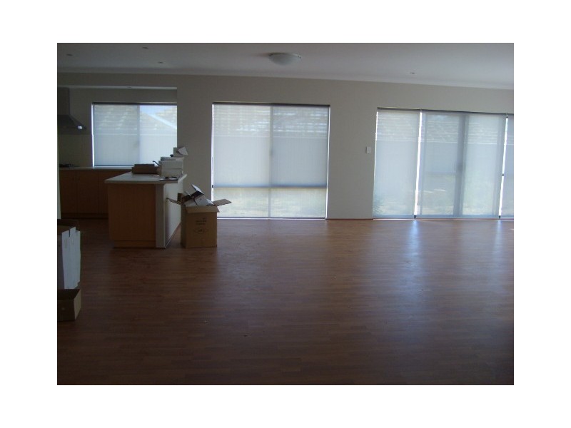 8 Ringwood Loop, Wellard WA 6170