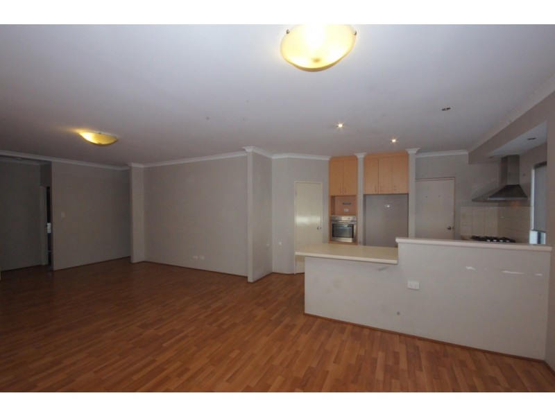 8 Ringwood Loop, Wellard WA 6170