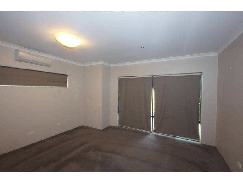 8 Ringwood Loop, Wellard WA 6170