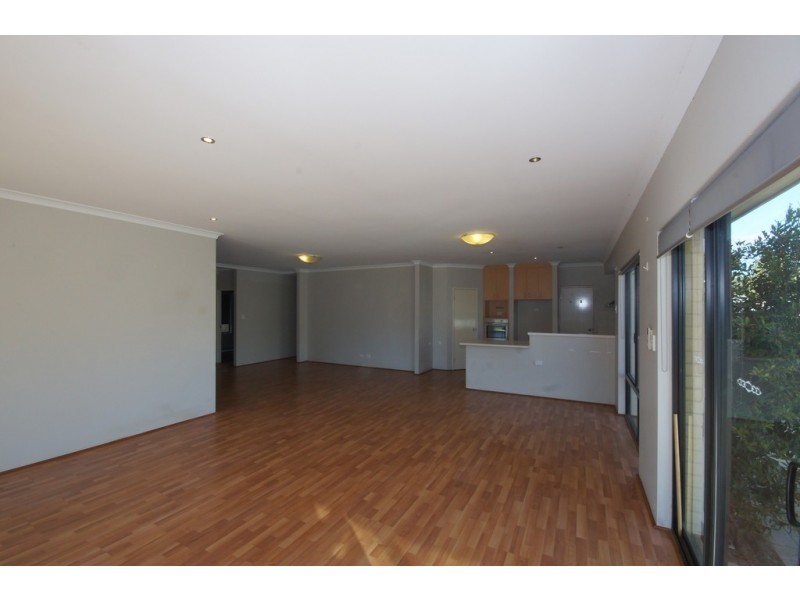 8 Ringwood Loop, Wellard WA 6170