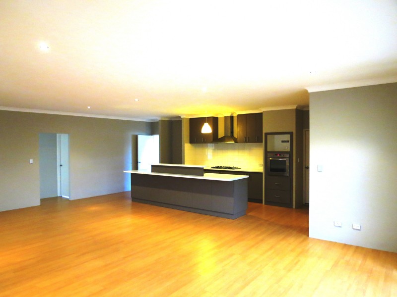 299 Tapper Rd, Atwell WA 6164