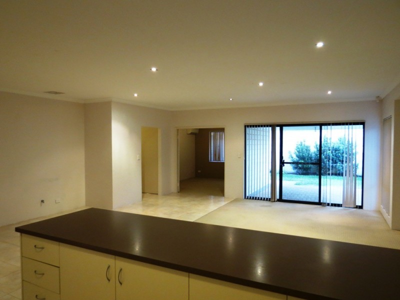 170 Runnymede Gate, Leda WA 6170