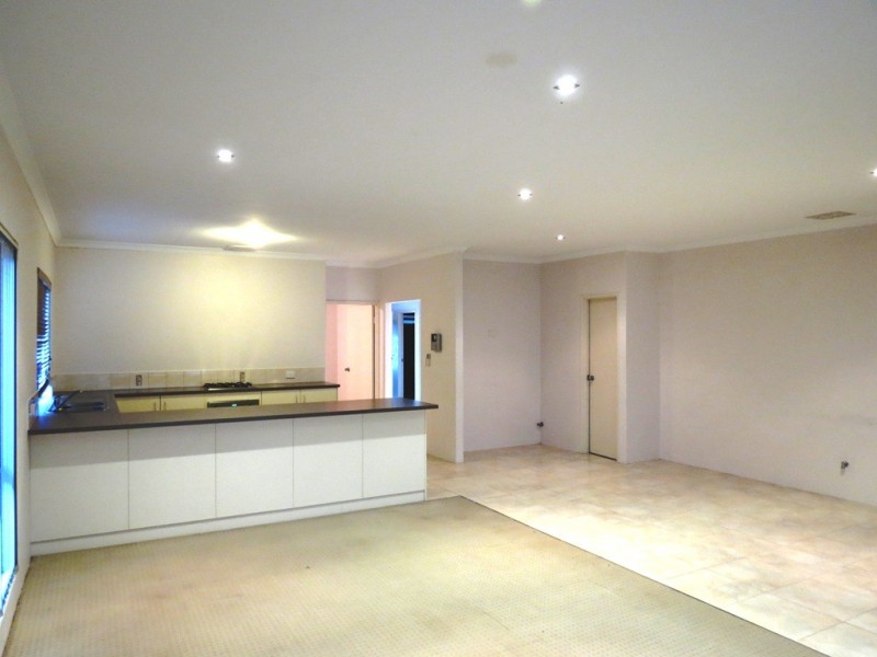 170 Runnymede Gate, Leda WA 6170