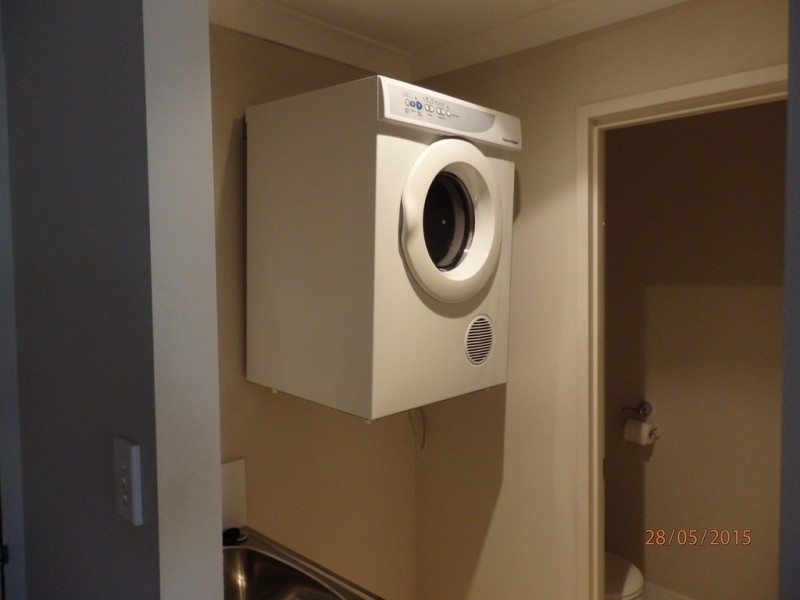 2/11 Pearson Drive, Success WA 6164