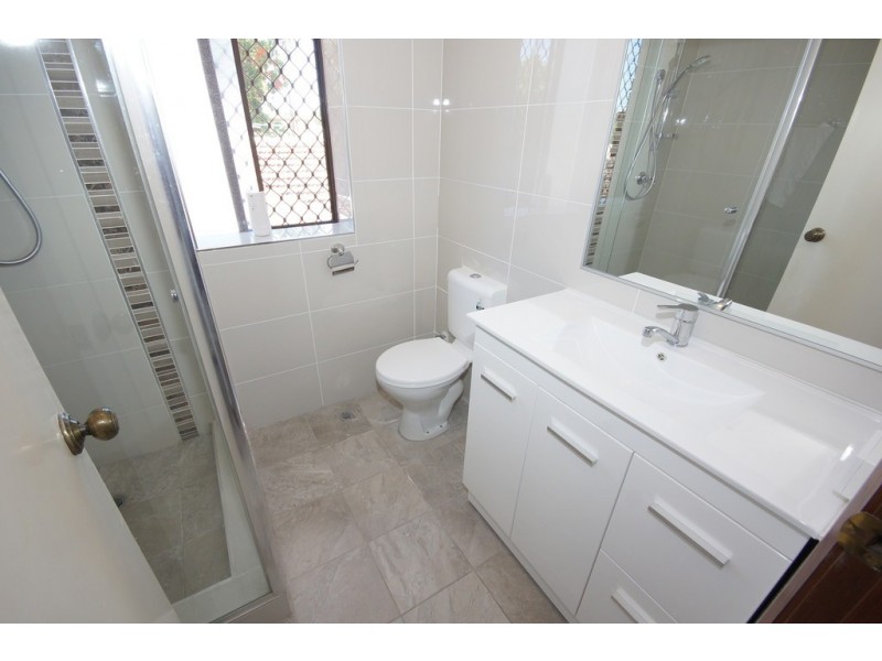 Room 3 9/79 MacLeod Road, Applecross WA 6153