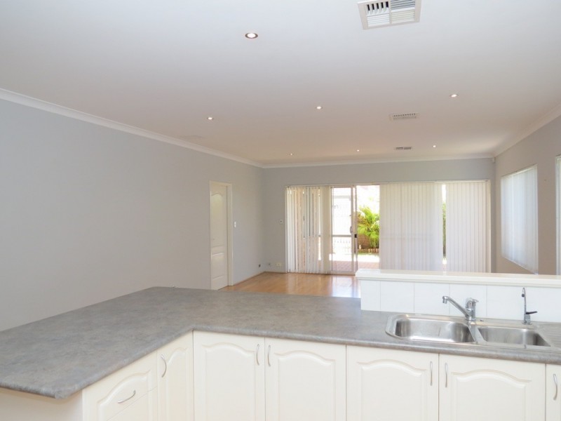 59 Aurora Drive, Atwell WA 6164