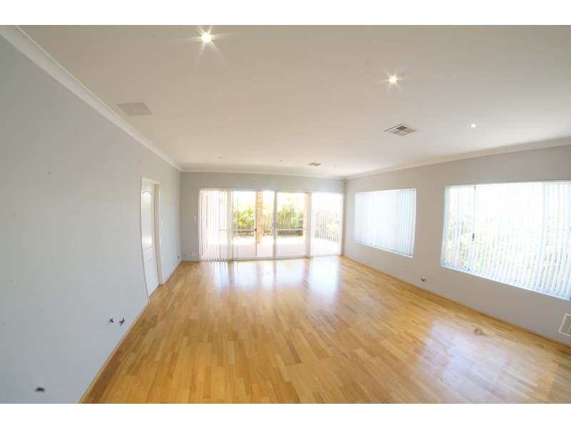 59 Aurora Drive, Atwell WA 6164