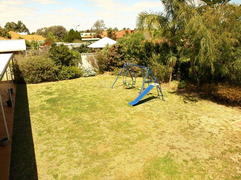 19 Bodella Gdns, Atwell WA 6164