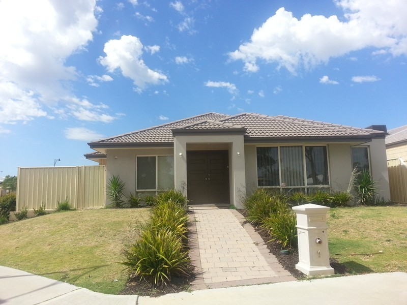 1 Mala Way, Success WA 6164